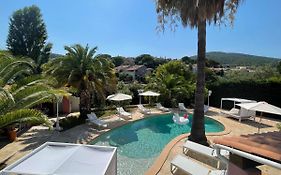 Fantastic Pool Villa 900M To The Beach; With Extravagant Big Garden